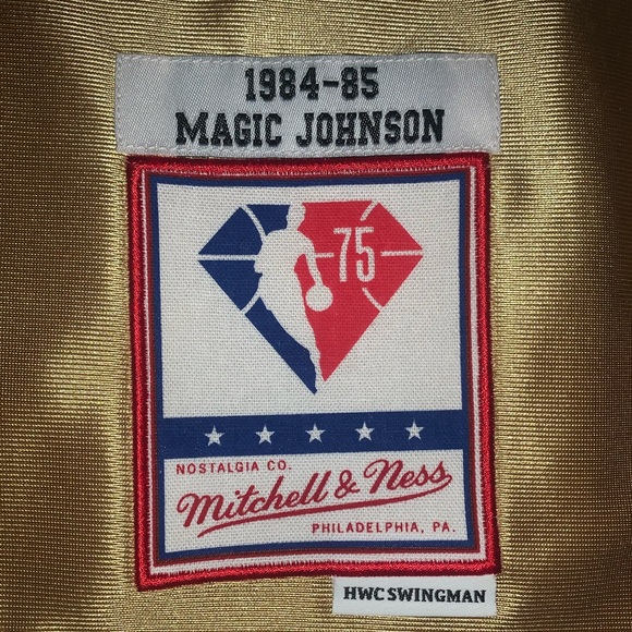 Mitchell & Ness Magic Johnson NBA Swingman jersey - Picture 3 of 5